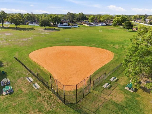 4510 WHITWORTH LANE, Tampa, FL 33624