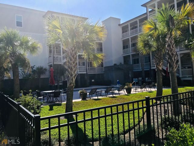 111 Gascoigne Avenue 204, St. Simons, GA 31522