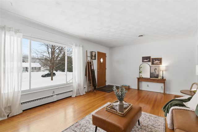 508 Velvet Avenue, Portage, MI 49002