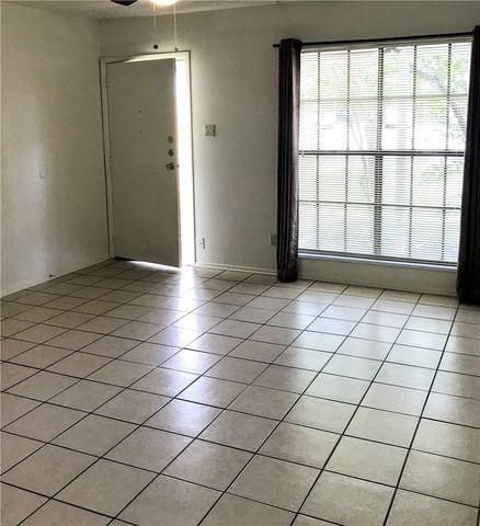 1901 Pine Tree Drive A, Bryan, TX 77802