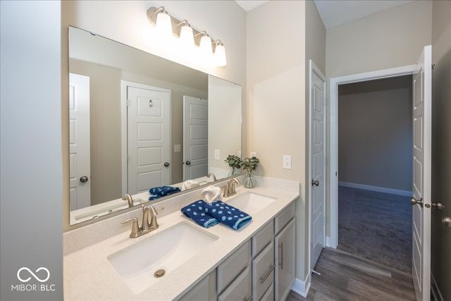 5178 Glendon Court, Mccordsville, IN 46055