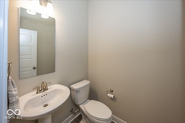 5178 Glendon Court, Mccordsville, IN 46055