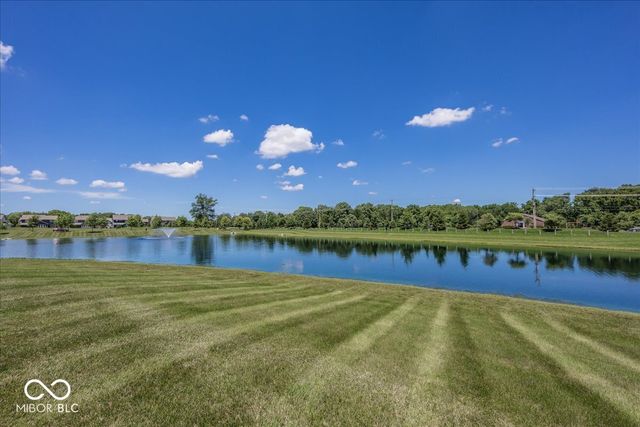 5178 Glendon Court, Mccordsville, IN 46055