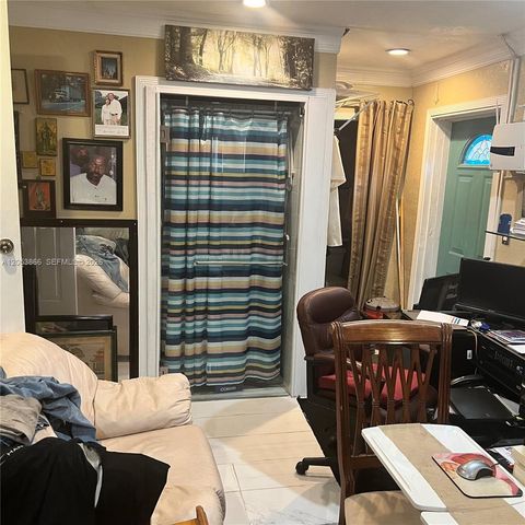 1760 NE 160th St, North Miami Beach, FL 33162