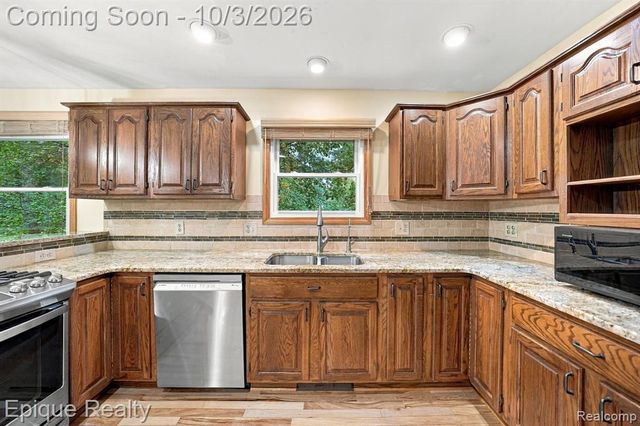 5355 Bullard Road, Fenton, MI 48430