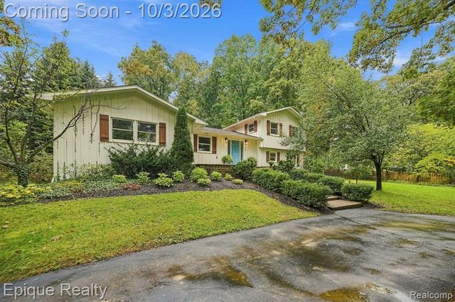 5355 Bullard Road, Fenton, MI 48430