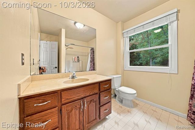 5355 Bullard Road, Fenton, MI 48430