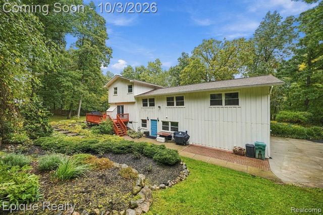 5355 Bullard Road, Fenton, MI 48430
