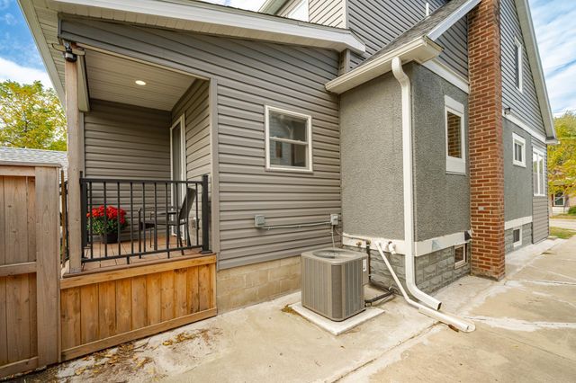 1142 2nd Street NW, Rochester, MN 55901