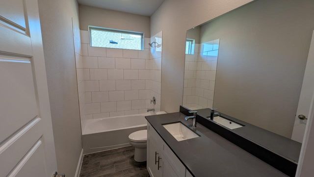 1237 BELTWAY Lane, Granbury, TX 76048