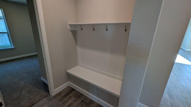 1237 BELTWAY Lane, Granbury, TX 76048