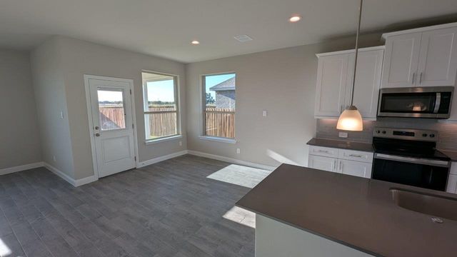 1237 BELTWAY Lane, Granbury, TX 76048