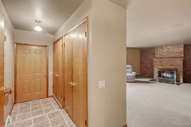 1222 Howe Road, Burton, MI 48509