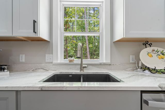 2 Tolosa Way, Hot Springs Village, AR 71909