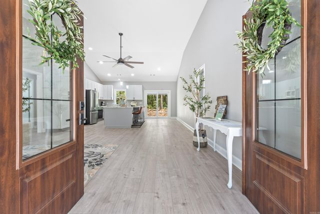 2 Tolosa Way, Hot Springs Village, AR 71909