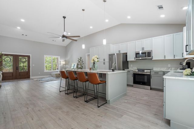 2 Tolosa Way, Hot Springs Village, AR 71909