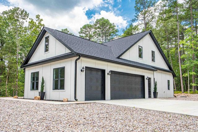 2 Tolosa Way, Hot Springs Village, AR 71909