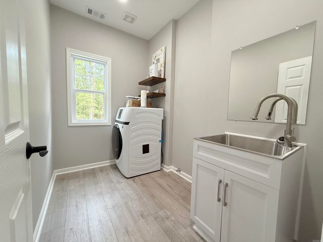 2 Tolosa Way, Hot Springs Village, AR 71909