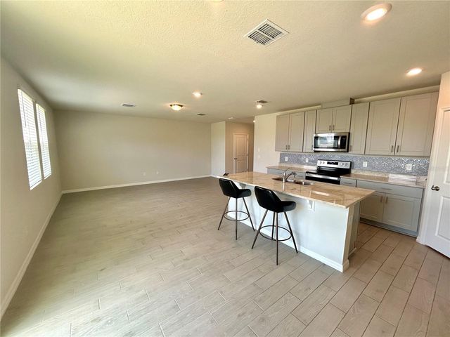 34751 TELLURIDE LANE, Zephyrhills, FL 33541