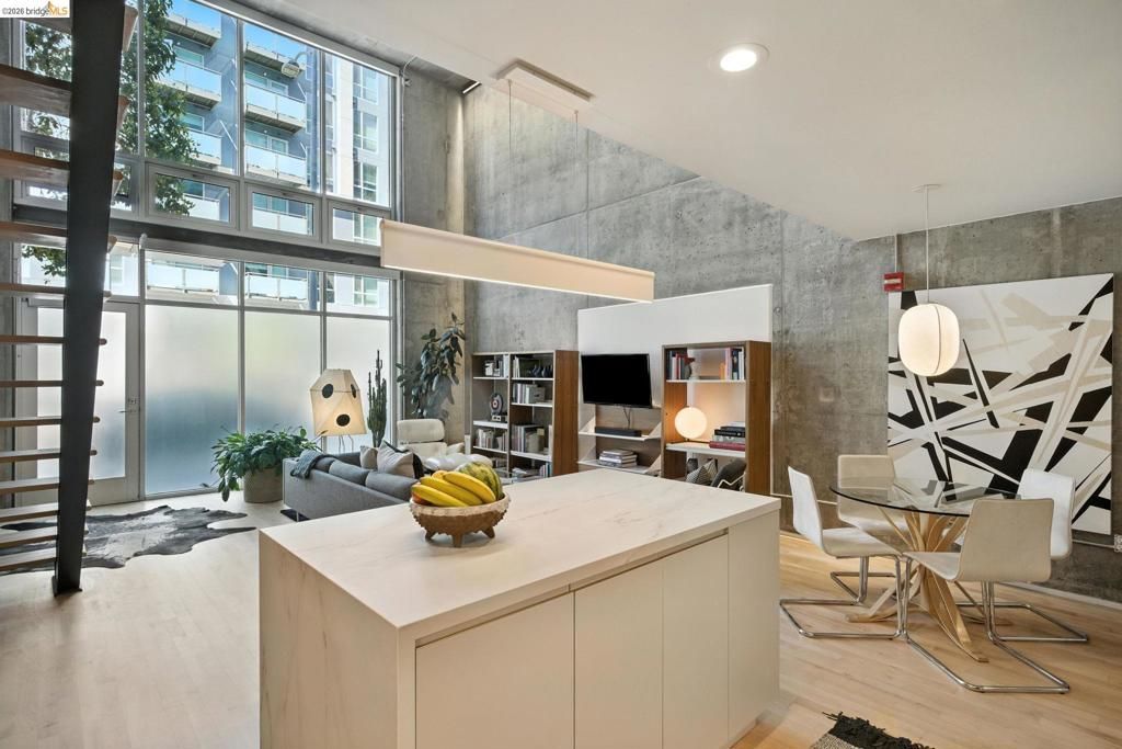Image 15 of property listing at 311 Oak St 102, Oakland, CA 94607
