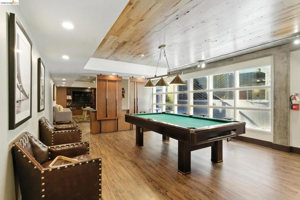 Image 38 of property listing at 311 Oak St 102, Oakland, CA 94607