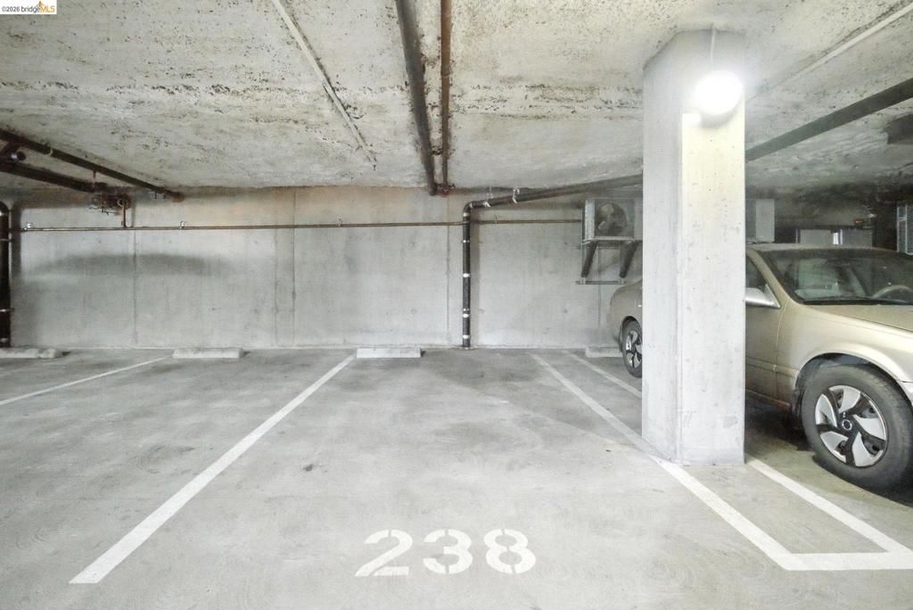 Image 43 of property listing at 311 Oak St 102, Oakland, CA 94607