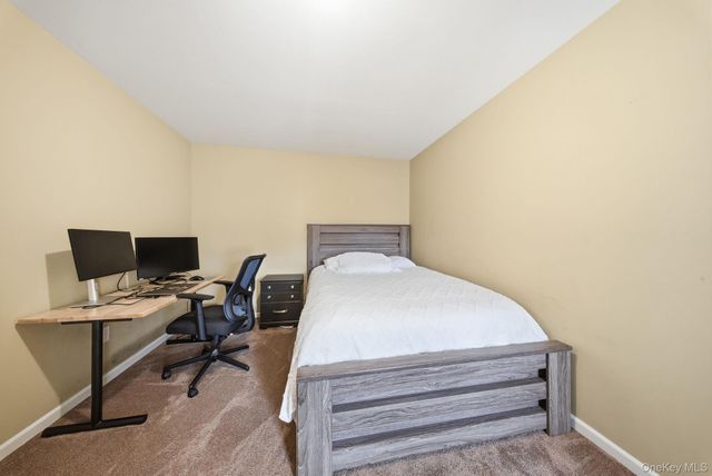 59 Woodside Knolls Drive, Middletown, NY 10940