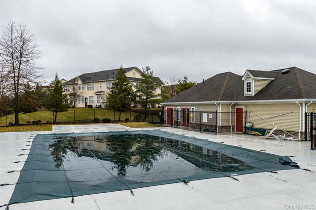 59 Woodside Knolls Drive, Middletown, NY 10940