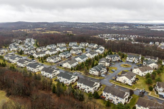 59 Woodside Knolls Drive, Middletown, NY 10940