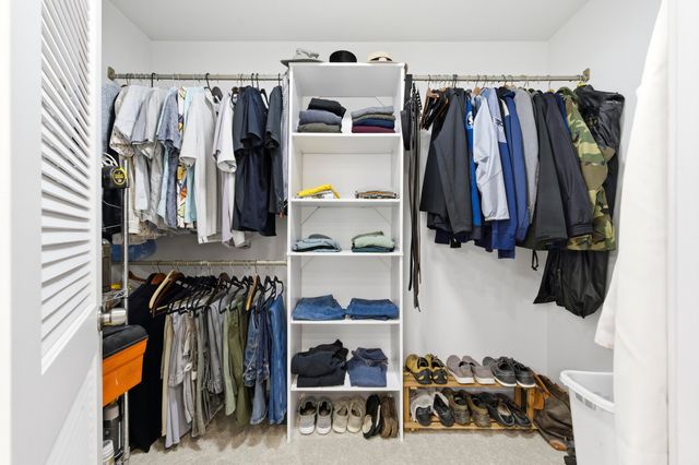 137 Brackenwood Road, Palm Beach Gardens, FL 33418