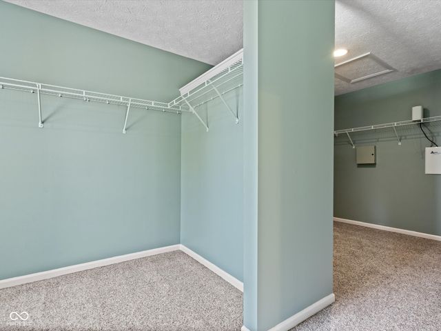19215 Searay Drive, Noblesville, IN 46060