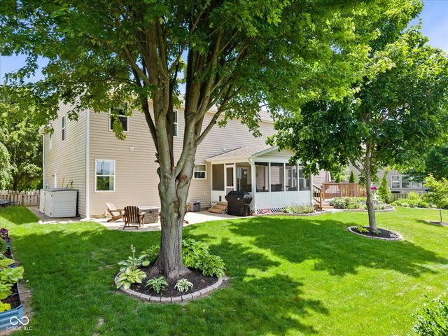 19215 Searay Drive, Noblesville, IN 46060