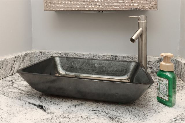 104 Holly Circle, Dewitt, NY 13066