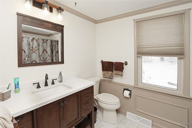 104 Holly Circle, Dewitt, NY 13066