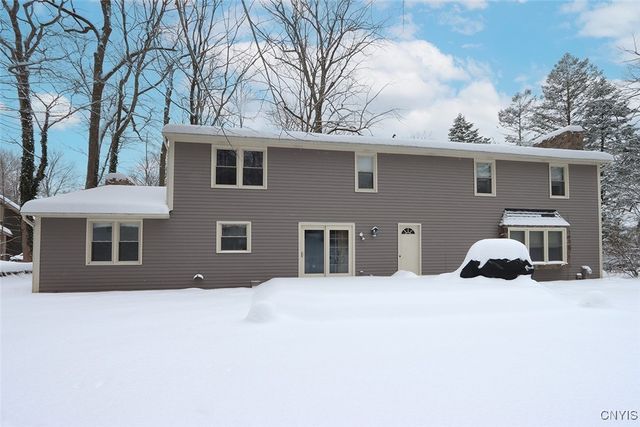 104 Holly Circle, Dewitt, NY 13066