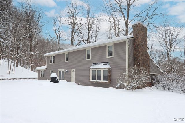 104 Holly Circle, Dewitt, NY 13066