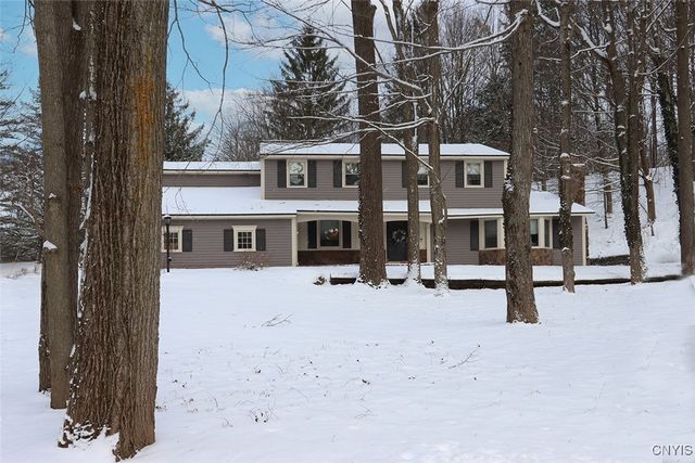 104 Holly Circle, Dewitt, NY 13066