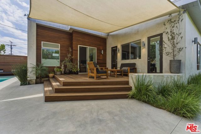 12706 Stanwood Drive, Los Angeles, CA 90066
