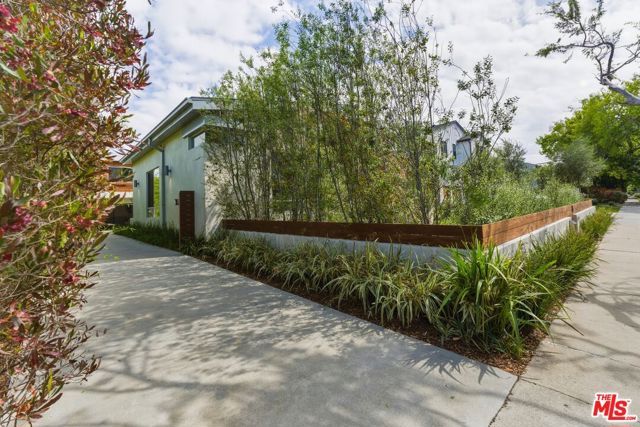 12706 Stanwood Drive, Los Angeles, CA 90066