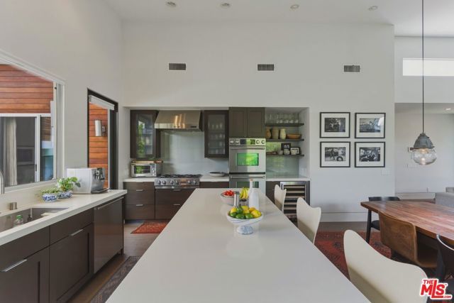 12706 Stanwood Drive, Los Angeles, CA 90066