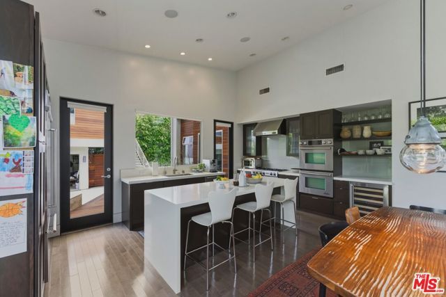 12706 Stanwood Drive, Los Angeles, CA 90066