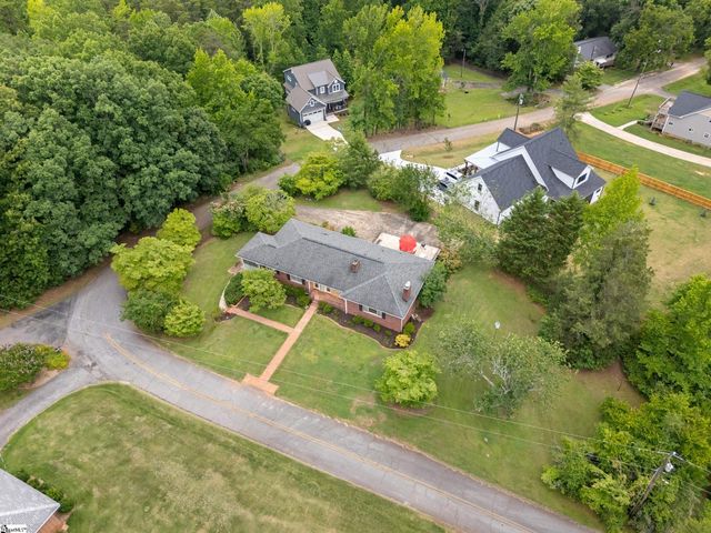210 N Rockview Drive, Greenville, SC 29609