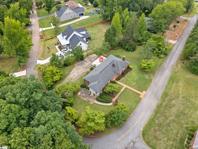 210 N Rockview Drive, Greenville, SC 29609