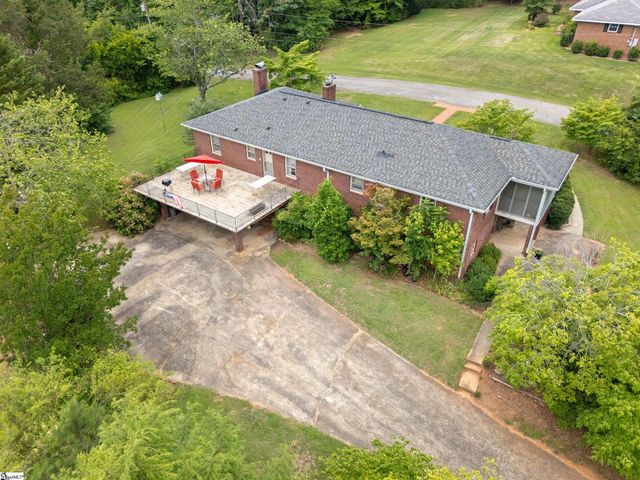 210 N Rockview Drive, Greenville, SC 29609