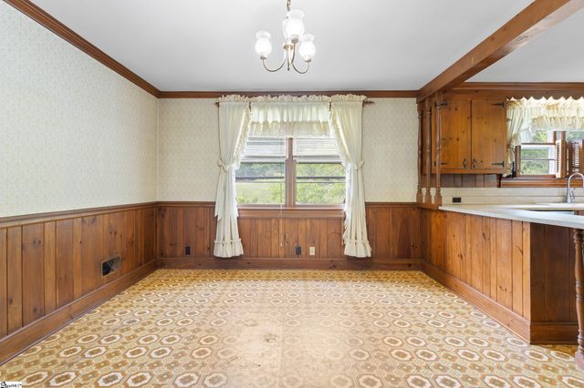 210 N Rockview Drive, Greenville, SC 29609