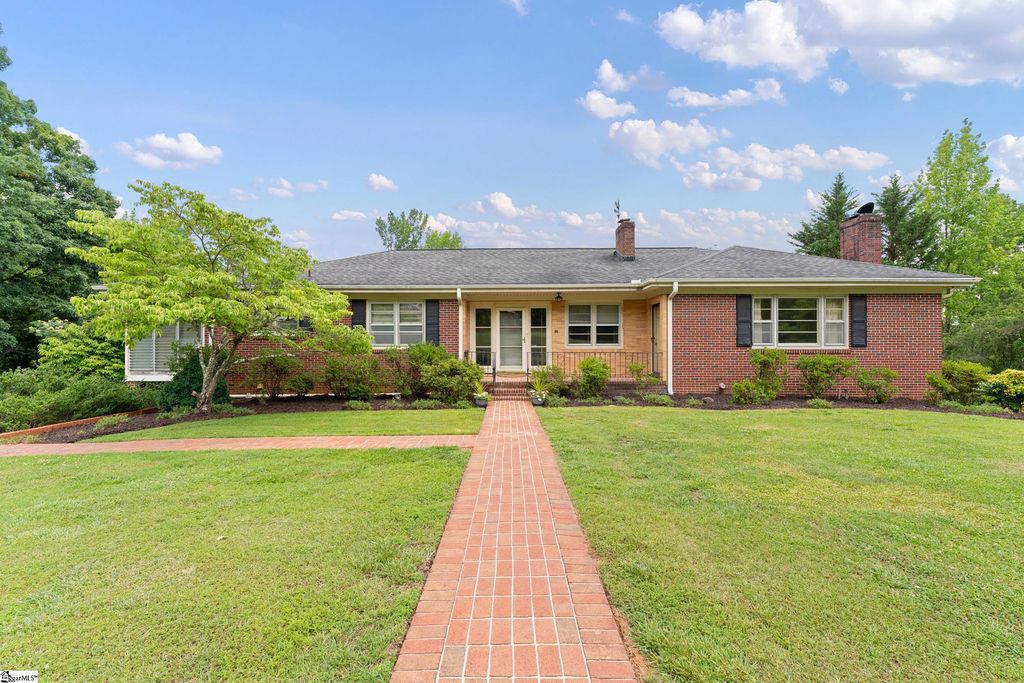 210 N Rockview Drive, Greenville, SC 29609