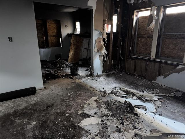 13202 Stoepel Street, Detroit, MI 48238