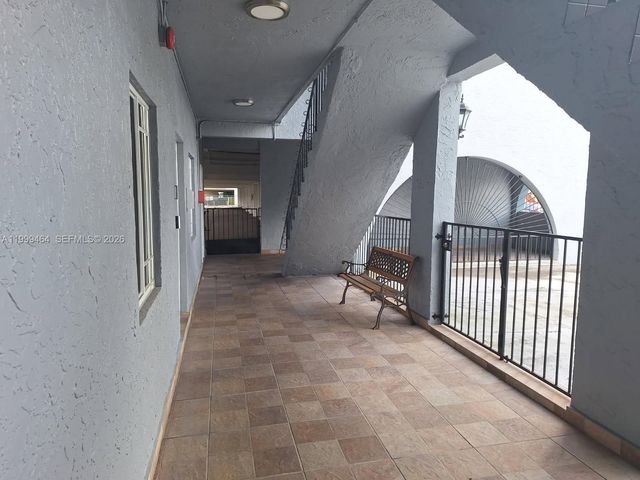 1300 W 53rd Street 19, Hialeah, FL 33012