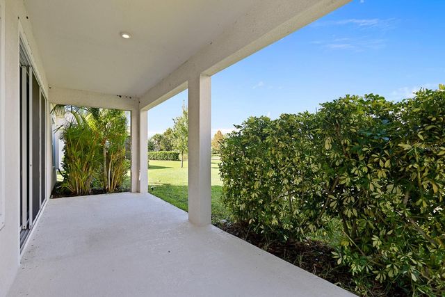 5420 SILVER SUN DRIVE, Apollo Beach, FL 33572