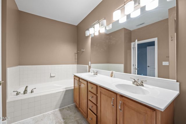 1014 Arborgate Circle, Chapel Hill, NC 27514